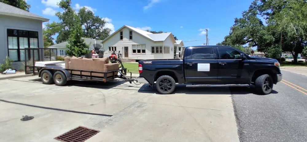 Affordable lawn care service in Saint Martinville, LA - Hauling Grass Outdoor Services