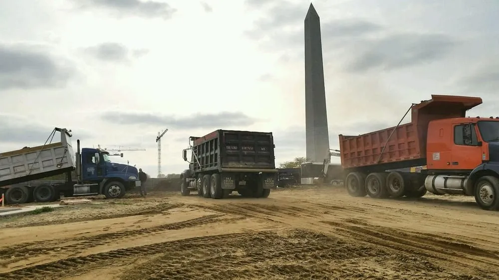 Affordable lawn mowing service experts serving Springfield, VA - Hauling Unlimited