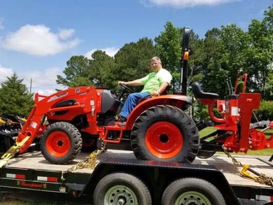 Have Tractor Will Travel Logo