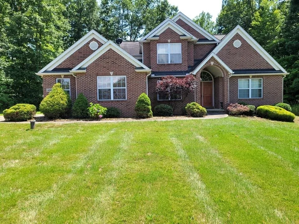 Custom yard cleanup service near you across Ravenna, OH - Havelscapes Lawncare and Landscaping