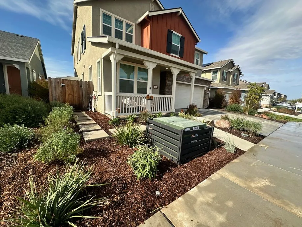 Top-rated lawn care service for year-round maintenance in Fresno, CA by HavenHub