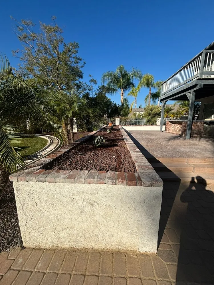 Top-rated residential landscaping experts serving Fresno, CA - HavenHub