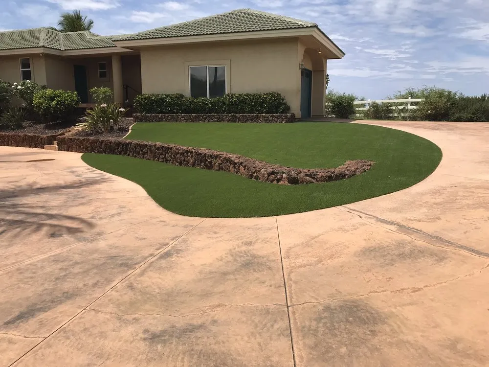 Custom outdoor landscaping in Waimea, HI by Hawaii Dreamturf