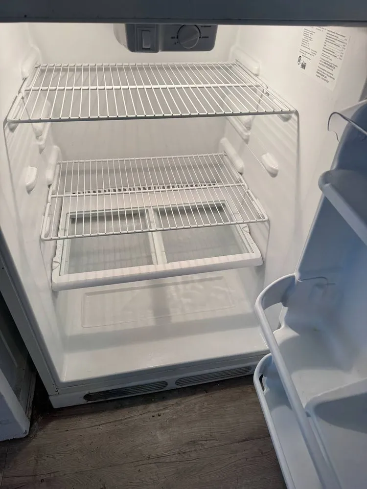 Local yard cleanup service in Honolulu, HI by Hawaii Fix Pros