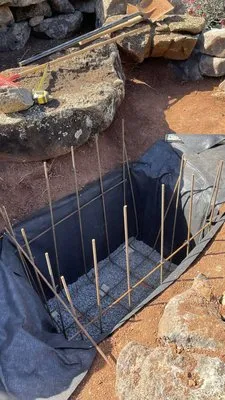 Hawaii Koi & Ponds Logo