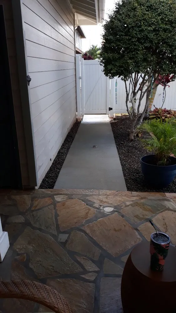 Trusted yard cleanup service near you in Mililani, HI by Hawaii Scenescape