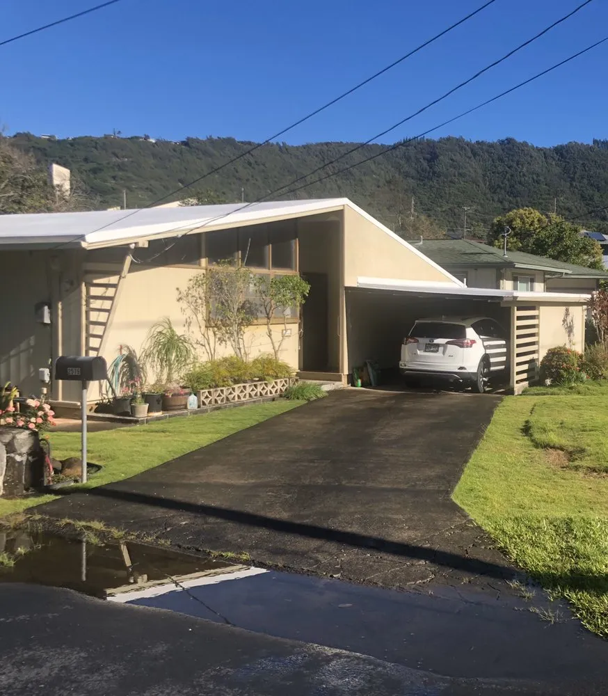Expert yard cleanup service in Mililani, HI by Hawaii Scenescape
