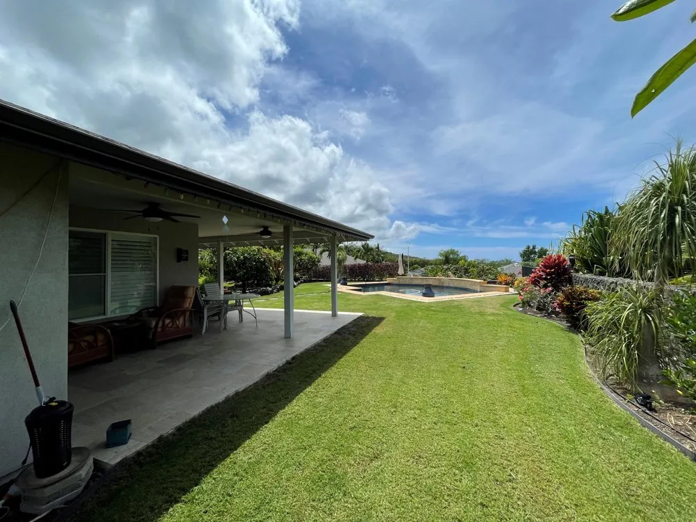 Custom yard cleanup service near you in Kailua-Kona, HI by Hawaii View Landscaping