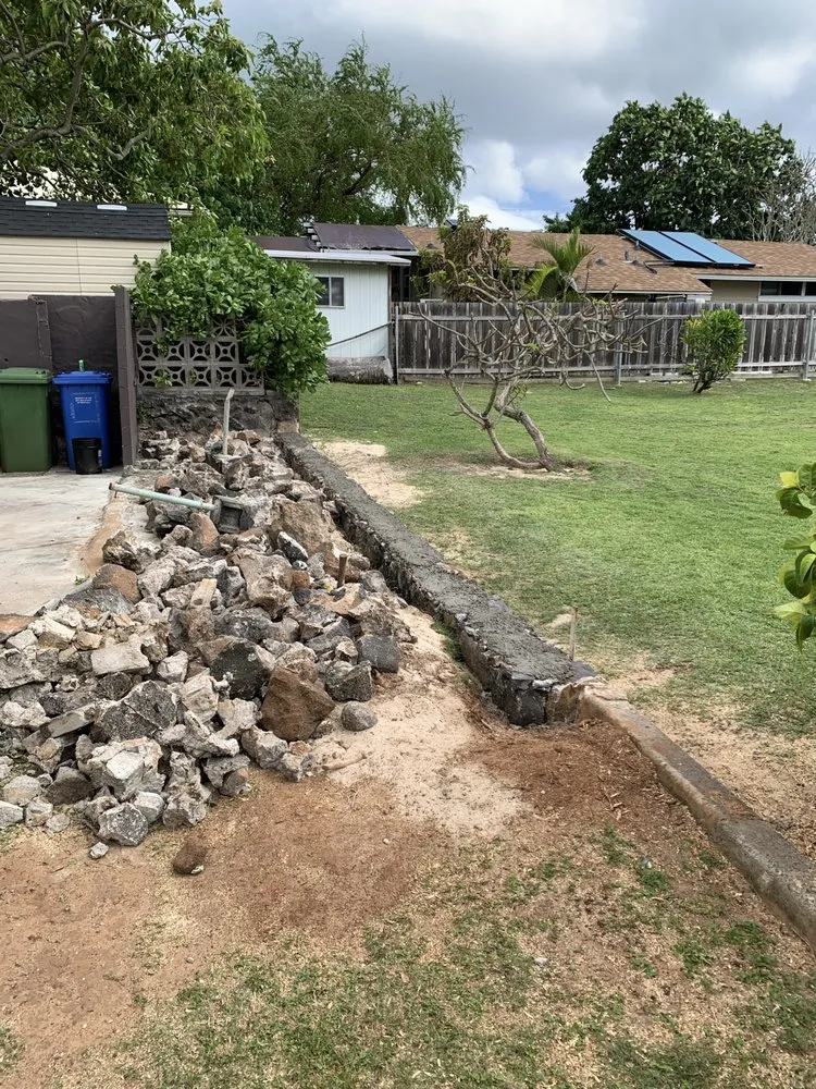 Local landscaping services for year-round maintenance in Honolulu, HI by Hawaii Vista Masterscape, Inc