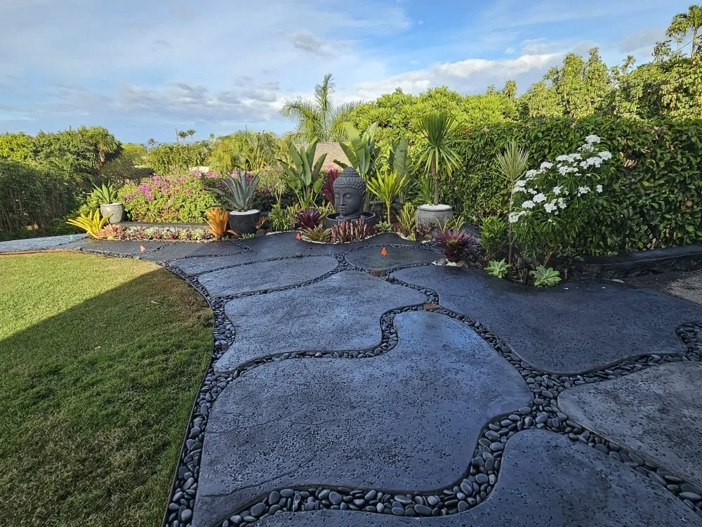 Top-rated lawn mowing service experts serving Wailuku, HI - Hawaiian Oasis Landscape