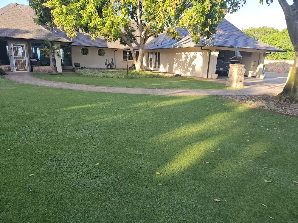 Reliable lawn mowing service for beautiful yards across Wailuku, HI - Hawaiian Oasis Landscape