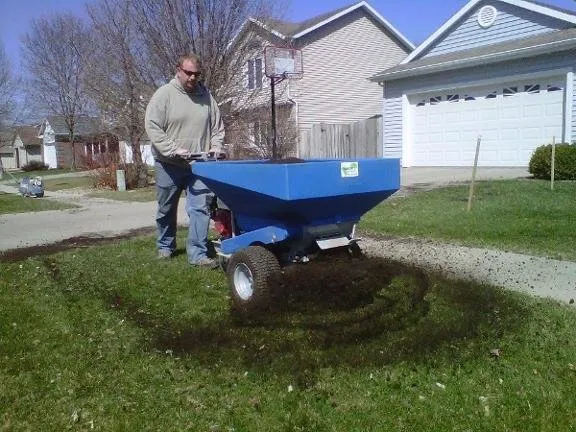 Custom yard maintenance in Nevada, IA - Hawcott Lawn Service