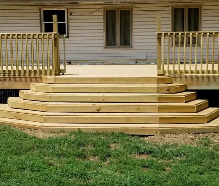 Local landscaping services in Columbus, IN by Hawcreek Landscaping