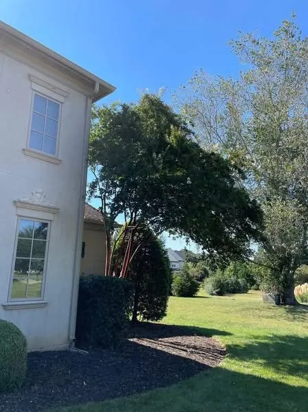 Professional lawn care service for homes in Waxhaw, NC by Hawk Landscaping