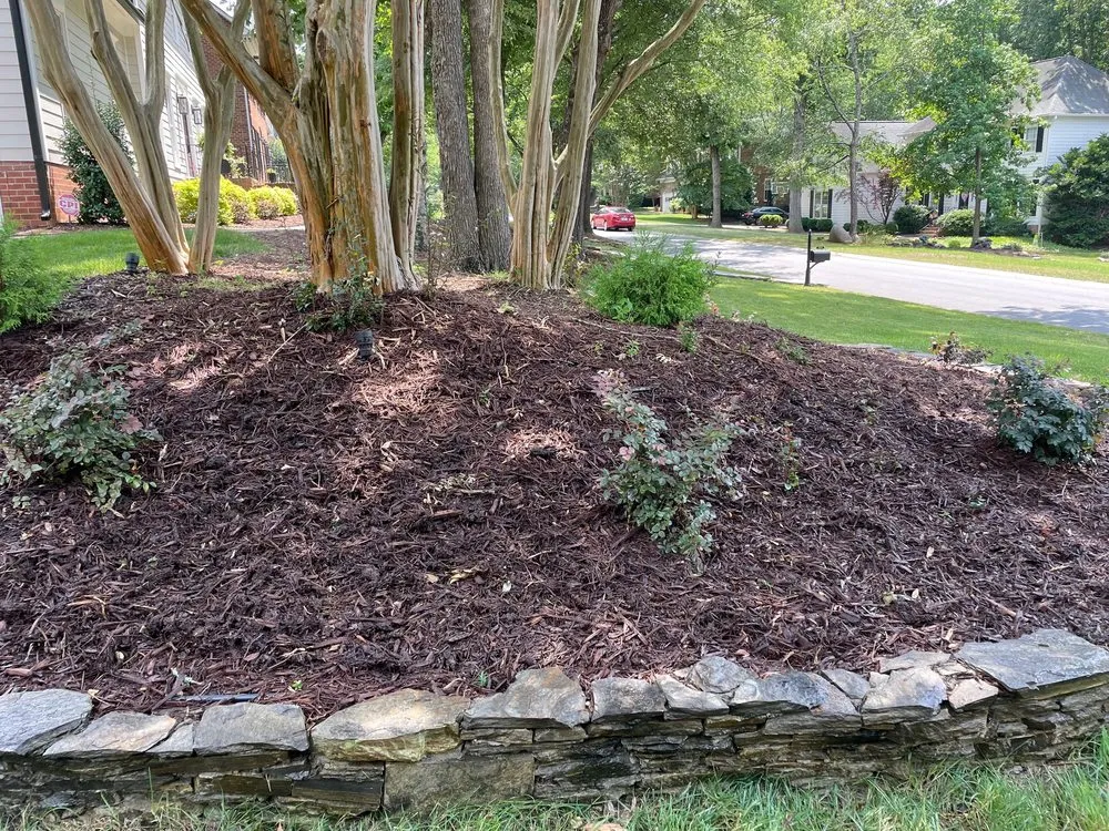 Top-rated yard maintenance in Waxhaw, NC - Hawk Landscaping