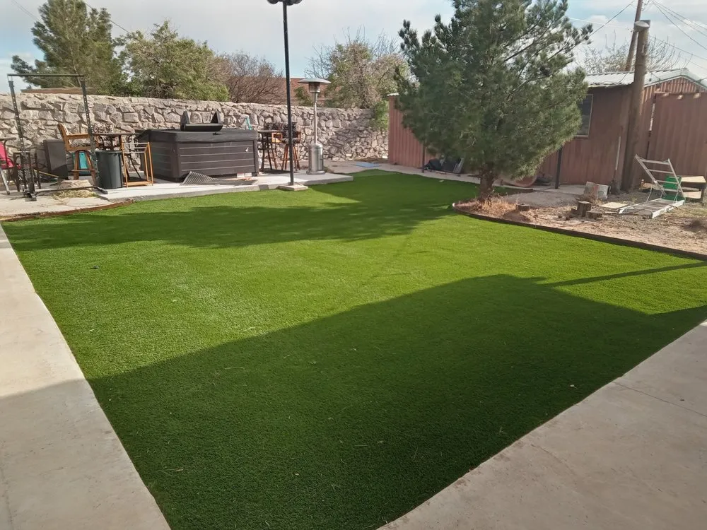 Local lawn care service experts serving Las Cruces, NM - Hawkeye Landscaping