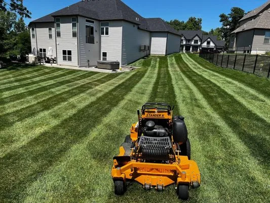 Hawkeye Lawn Care & Landscaping