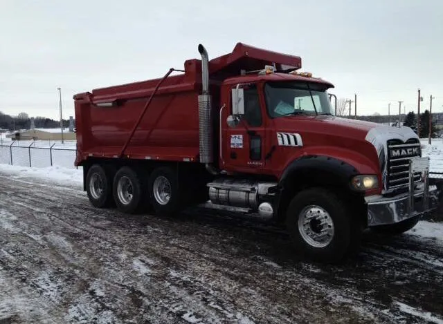 Affordable landscape installation experts serving Rochester, MN - Hawkeye Services