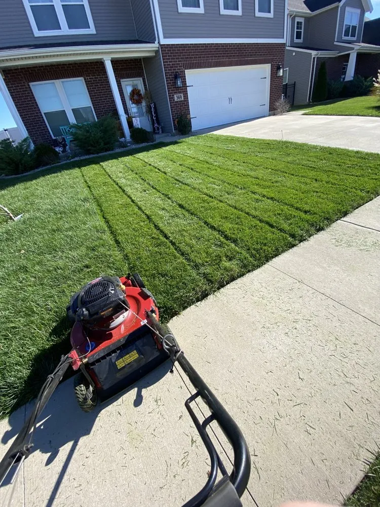 Expert outdoor landscaping for homes in Owensboro, KY by Hawkins Lawn Care