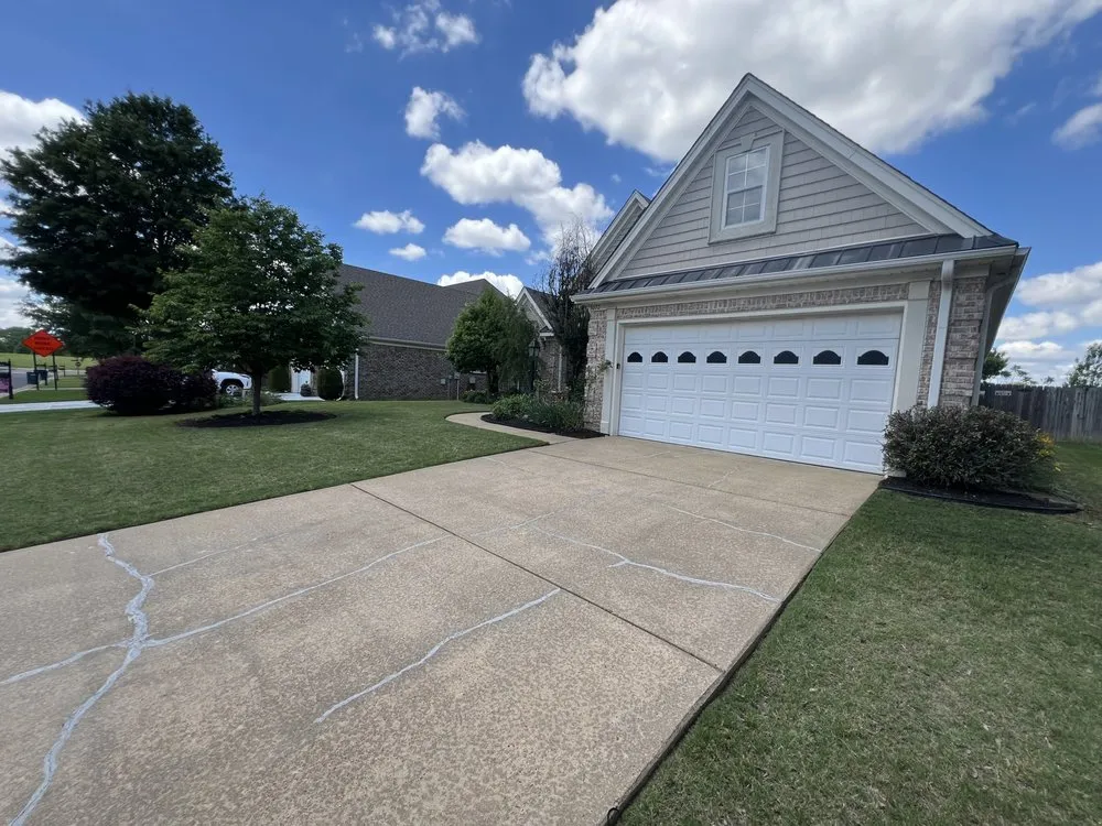 Custom landscape design experts serving Holly Springs, MS - Hawkins Lawn Service