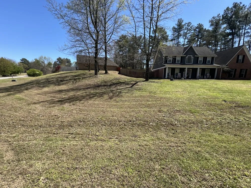 Expert outdoor landscaping in Holly Springs, MS by Hawkins Lawn Service