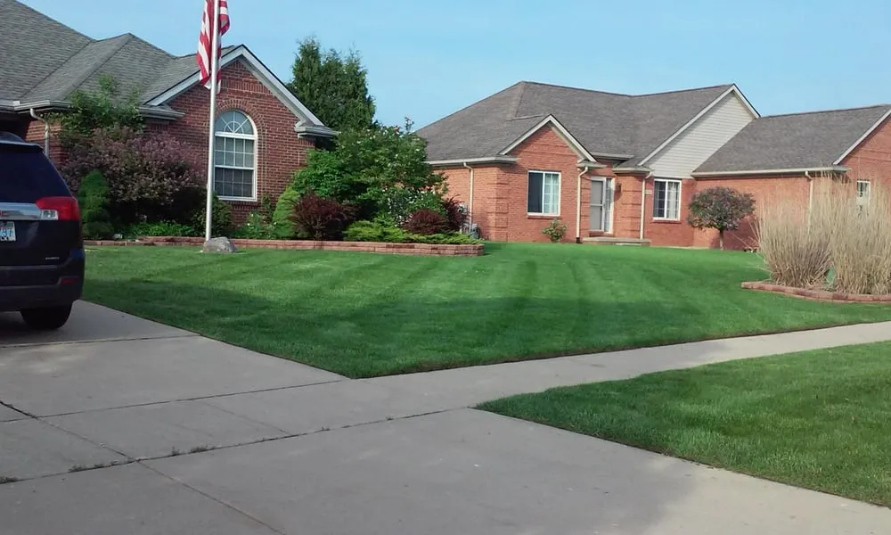 Local garden landscaping in Petersburg, MI - Hawkins Lawncare