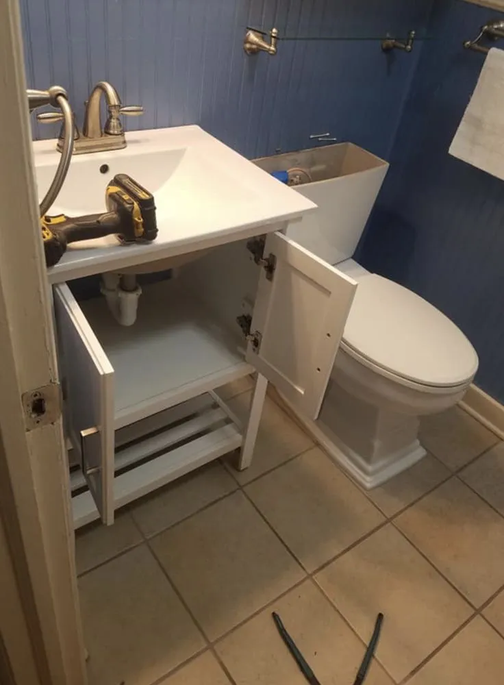 Custom lawn care service for homes across Oxford, MS - Hawkins