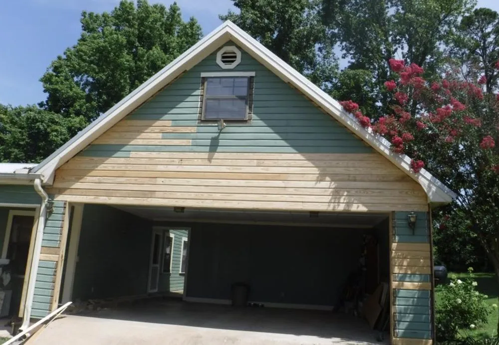 Top-rated lawn mowing service in Oxford, MS by Hawkins