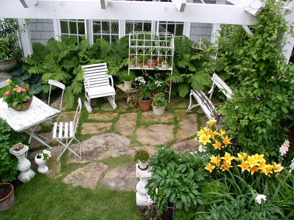 Local landscape design experts serving Wauwatosa, WI - Hawks Landscape