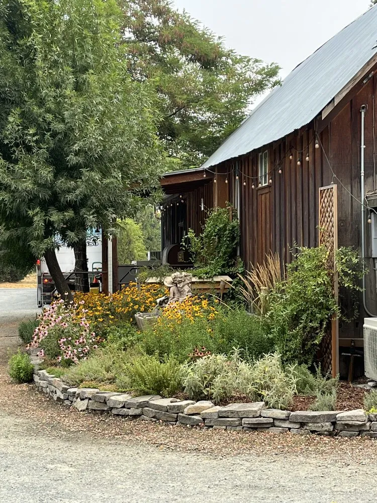 Custom yard maintenance experts serving Williams, OR - Hawthorne Landscaping NW