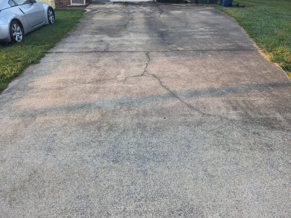 Local lawn mowing service in Anniston, AL by Hayes & Hayes Lawn Firm