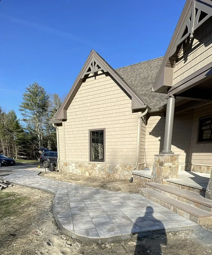 Custom landscaping services experts serving North Stonington, CT - Hayes Hardscapes