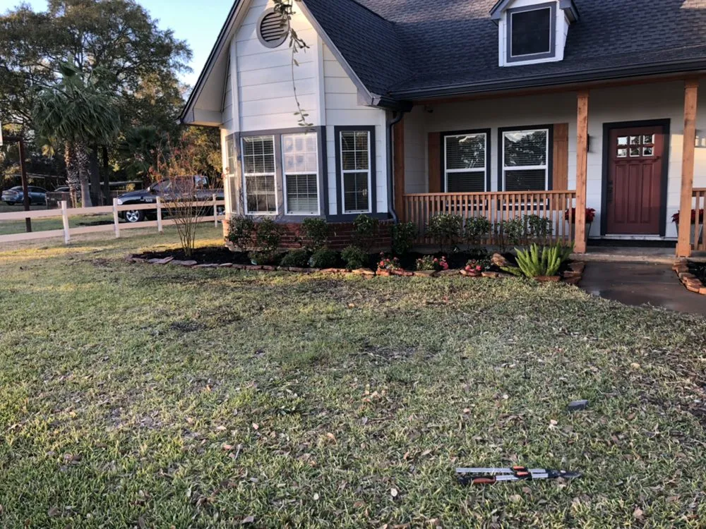 Affordable yard maintenance for beautiful yards in Katy, TX by Hayes Landscape and Exterior Services