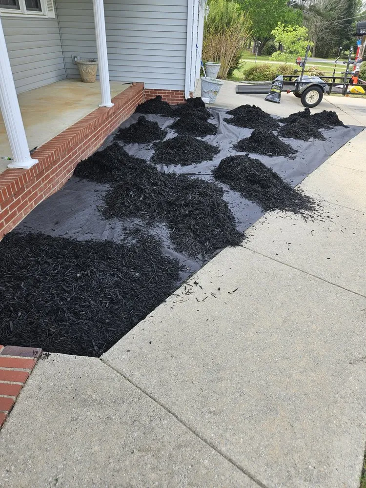 Reliable garden landscaping experts serving Greenwood, SC - Hayes Lawn Care Service