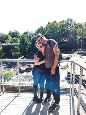 Hayes Lawn Care Logo