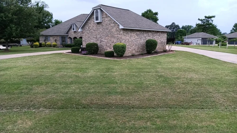 Local yard maintenance for beautiful yards in natchitoches, LA by Hayes Lawn Service and Landscaping Maintenance.