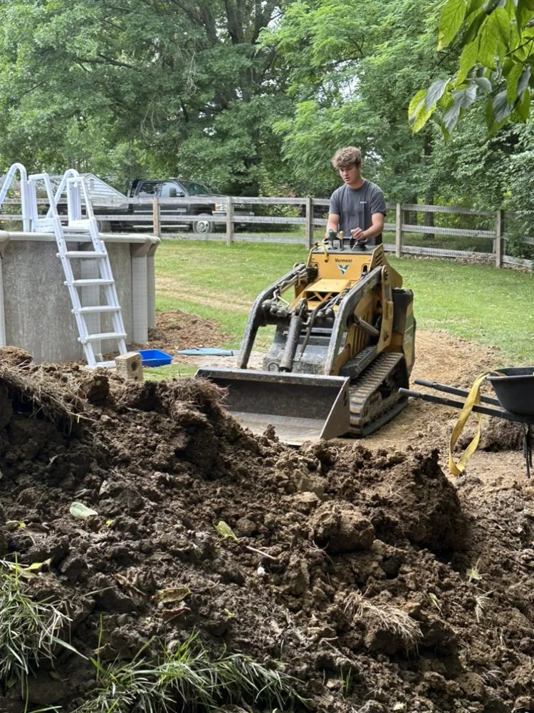 Trusted lawn mowing service in Cincinnati, OH - Hayes Solutions