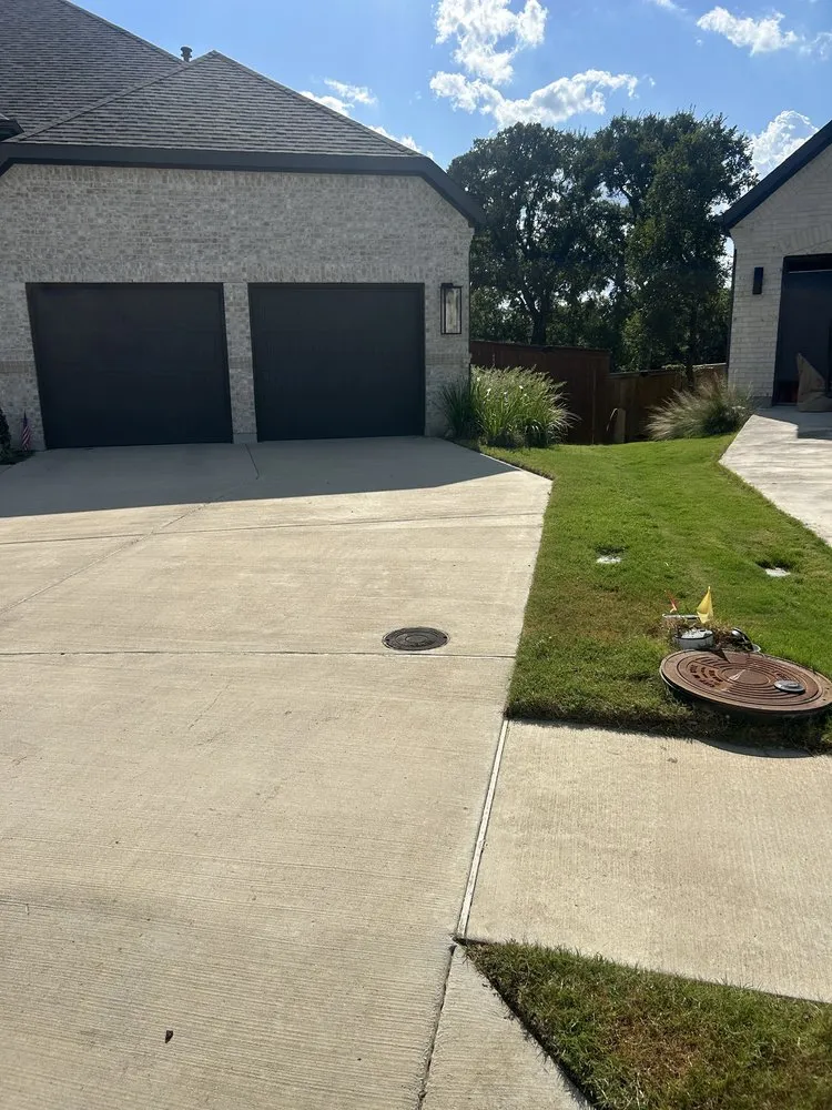 Reliable yard cleanup service experts serving Kyle, TX - Hays County Landscaping