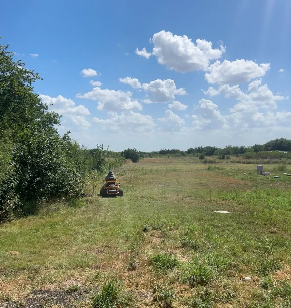 Professional lawn care service for beautiful yards across Kyle, TX - Hays County Landscaping