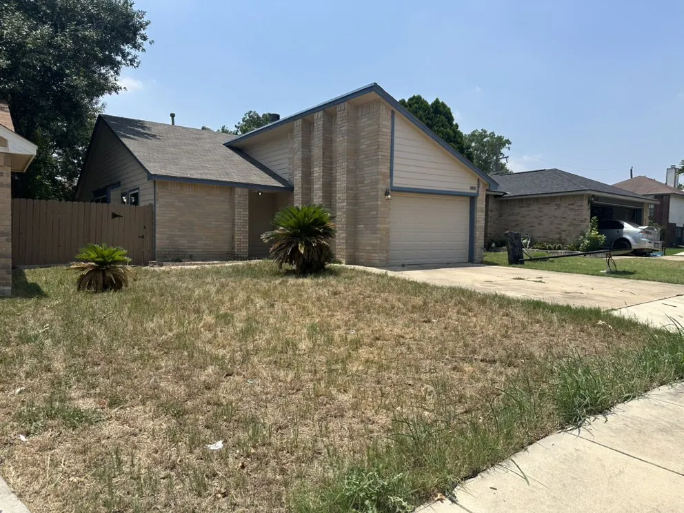 Expert residential landscaping in San Antonio, TX - Haystack landscaping