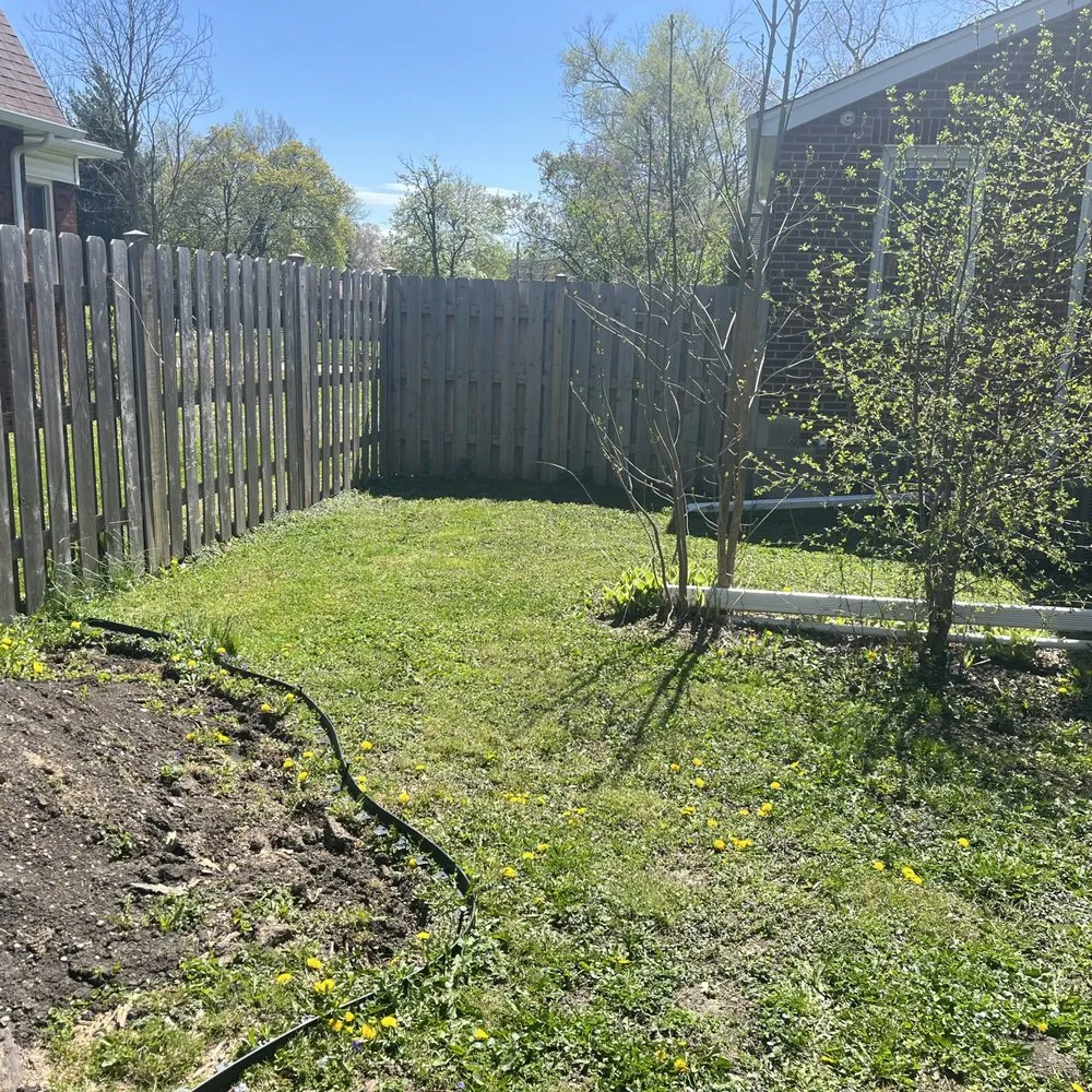 Reliable yard maintenance for year-round maintenance across Chicago, IL - Haze Maintenance And Landscaping