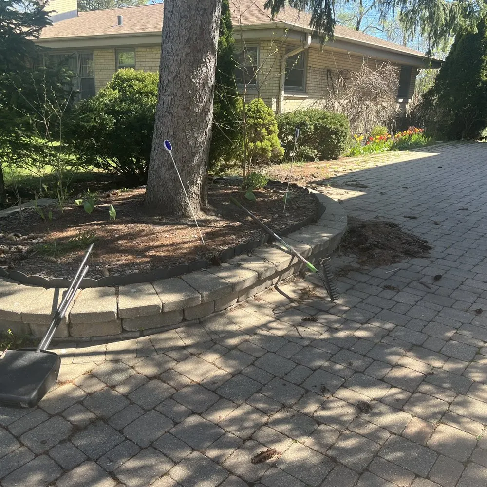 Custom lawn care service in Chicago, IL by Haze Maintenance And Landscaping