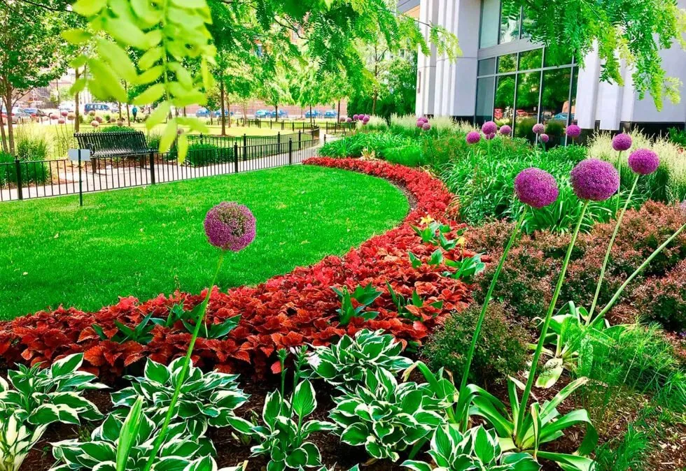 Local outdoor landscaping experts serving Birmingham, AL - Hazel & James Garden Lawn Service