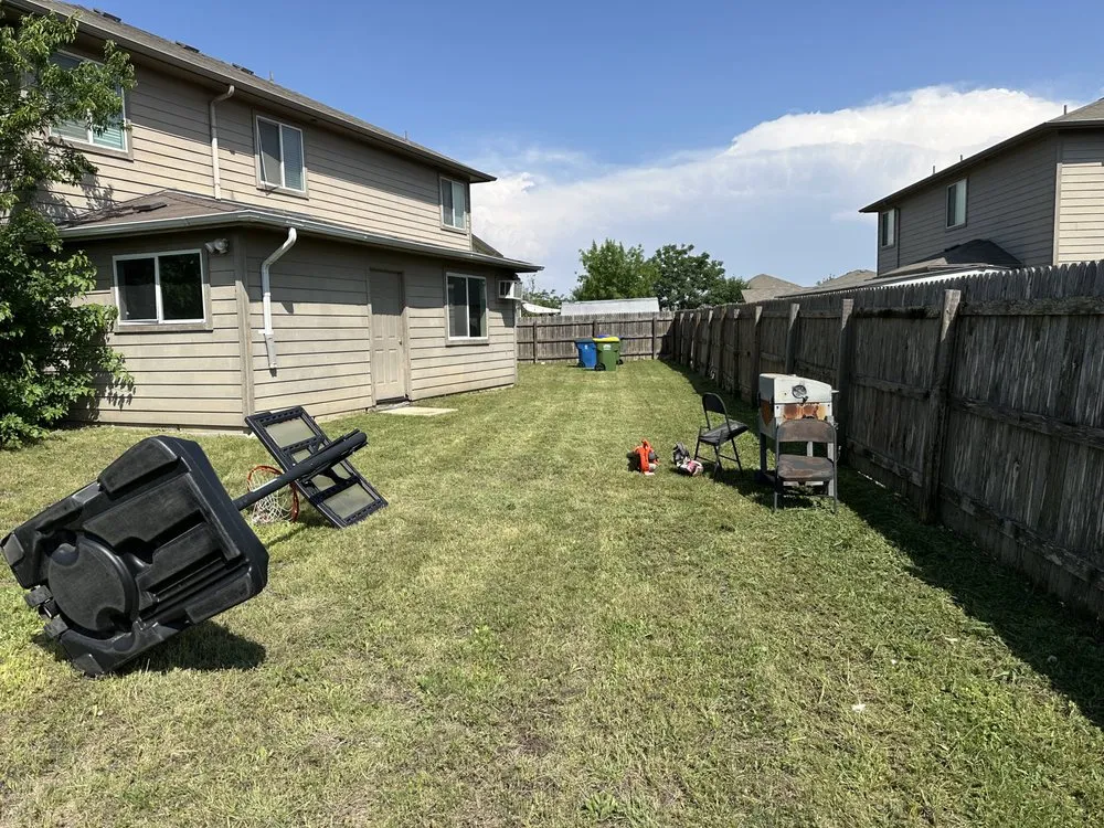 Custom yard cleanup service for homes across Elgin, TX - Haziel Lawn Care