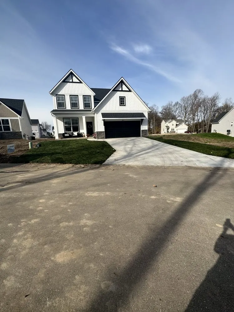 Professional residential landscaping experts serving Alto, MI - HB Landscaping