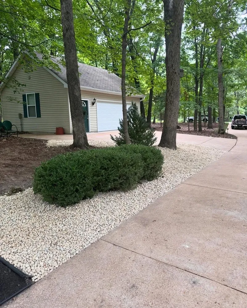 Trusted yard maintenance in Indianapolis, IN - HB Outdoors Landscaping & Hardscaping