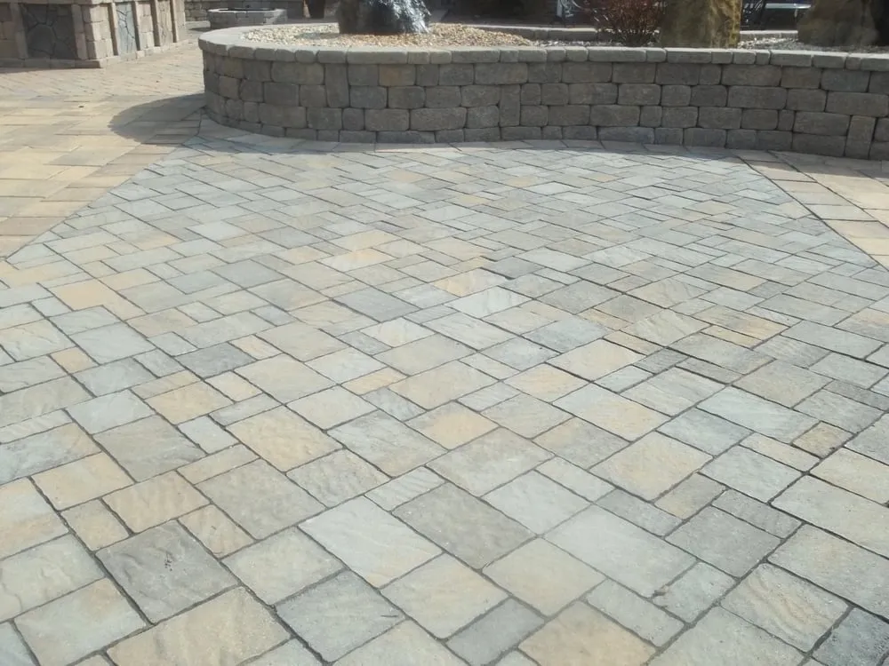 Custom outdoor landscaping in Huntsville, AL by HBA Landscaping