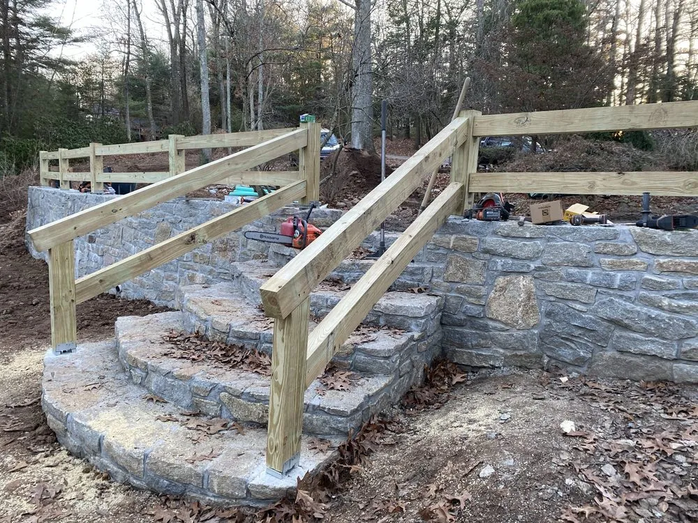 Top-rated yard maintenance in Waterbury, CT by HBR Landscaping