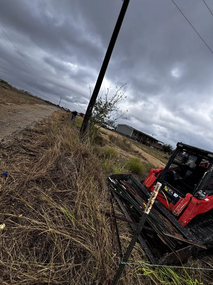 Reliable outdoor landscaping near you across Lockhart, TX - Hc Builds