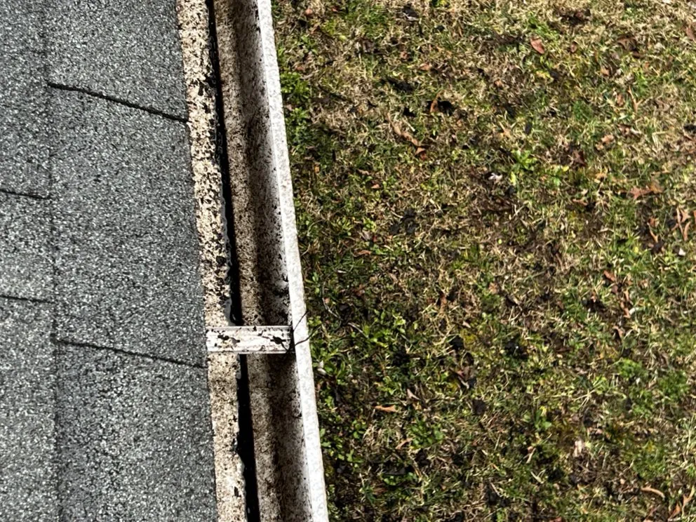 Affordable landscaping services for homes across Knoxville, TN - H&C Gutter Cleaning and Maintenance